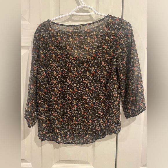 Floral blouse - Picture 4 of 6